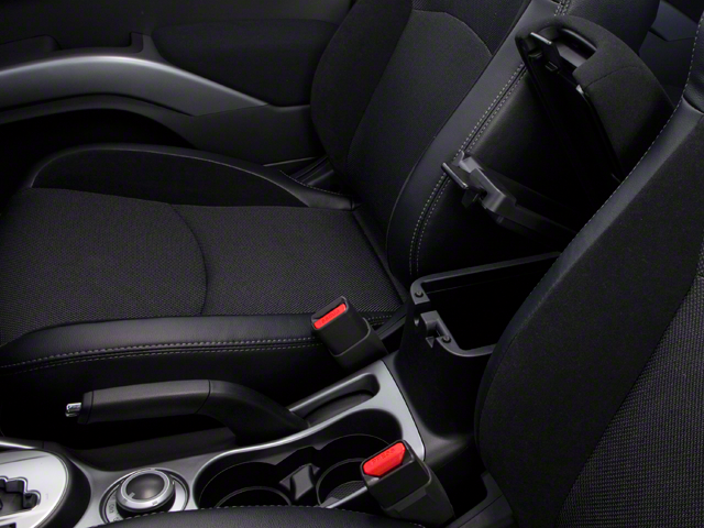 2012 Mitsubishi Outlander SE