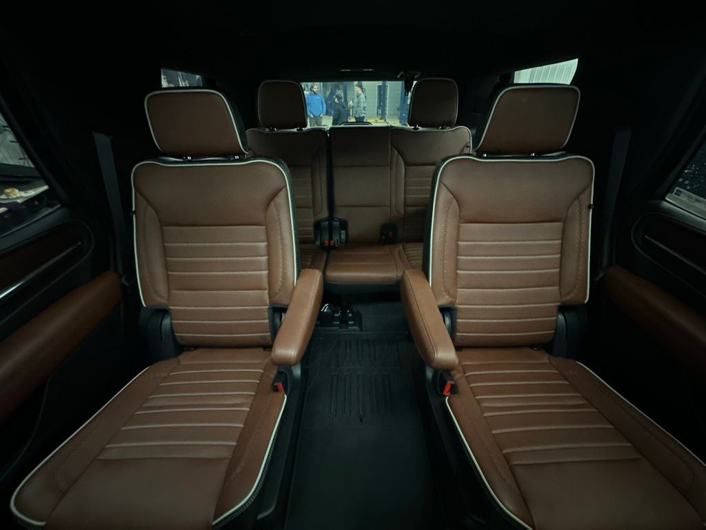 2024 GMC Yukon Denali Ultimate CARBRAVO CERTIFIED