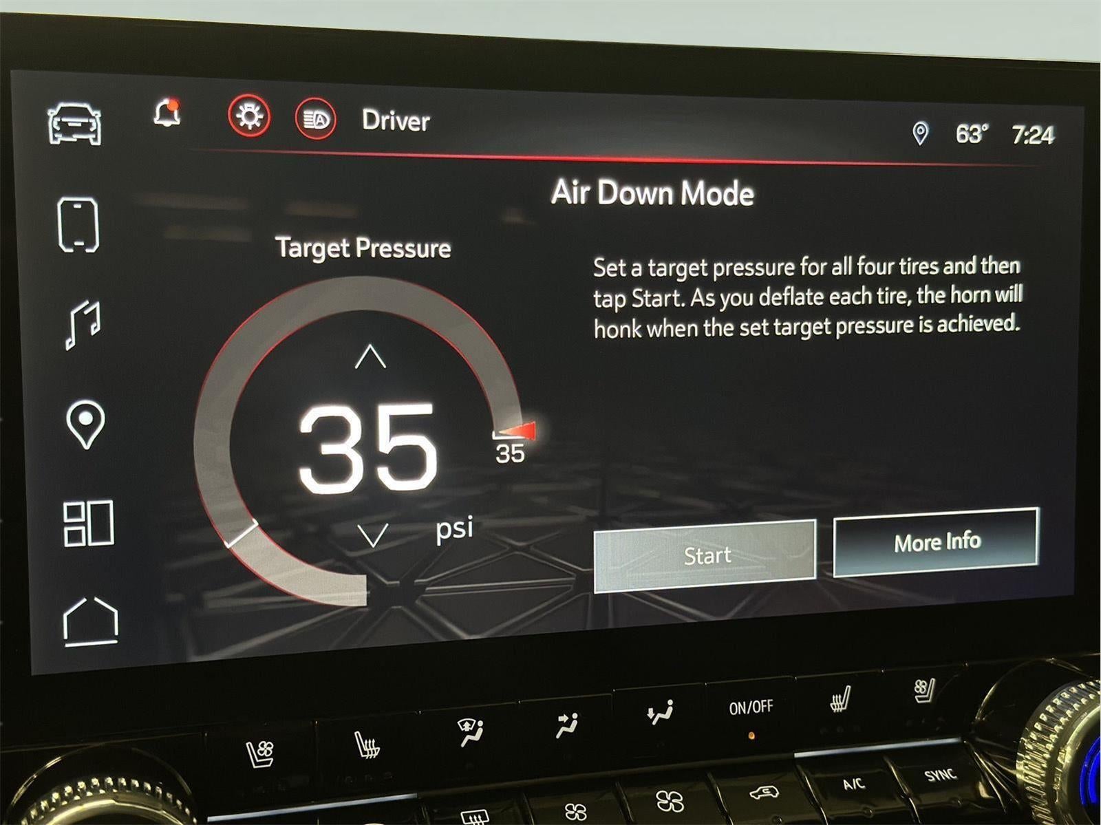 2024 GMC Canyon 4WD AT4