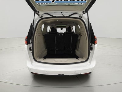 2022 Chrysler Pacifica Hybrid Limited