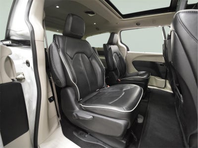 2022 Chrysler Pacifica Hybrid Limited