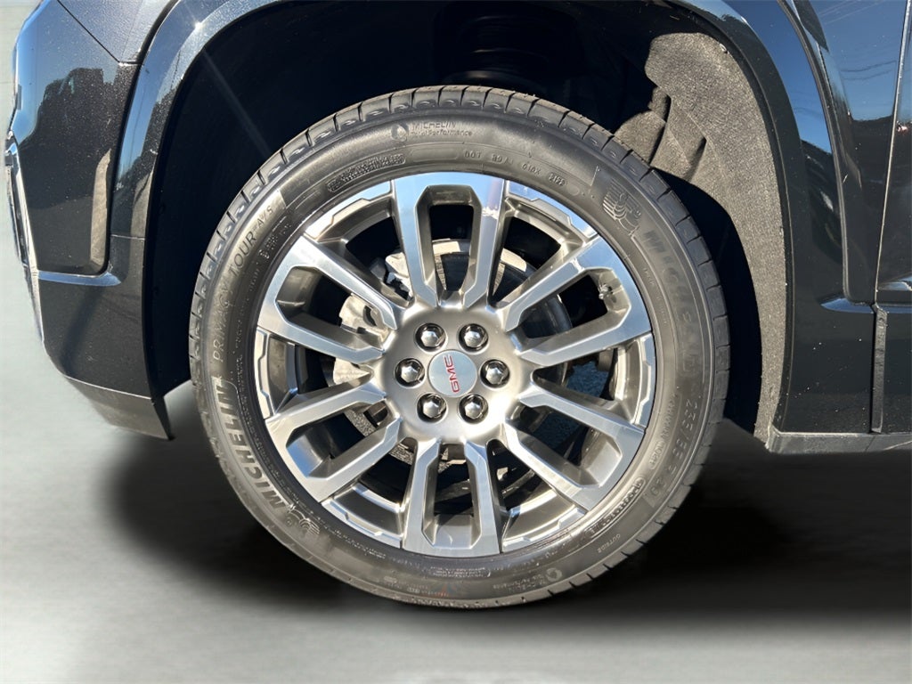 2023 GMC Acadia Denali CARBRAVO CERTIFIED!