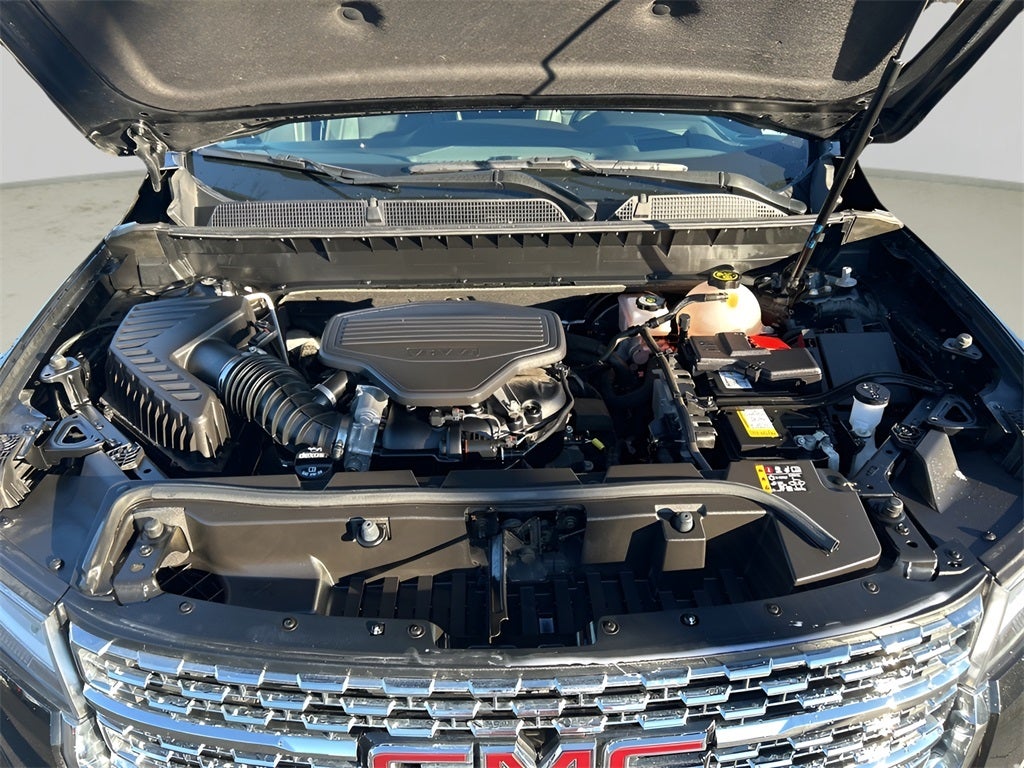 2023 GMC Acadia Denali CARBRAVO CERTIFIED!