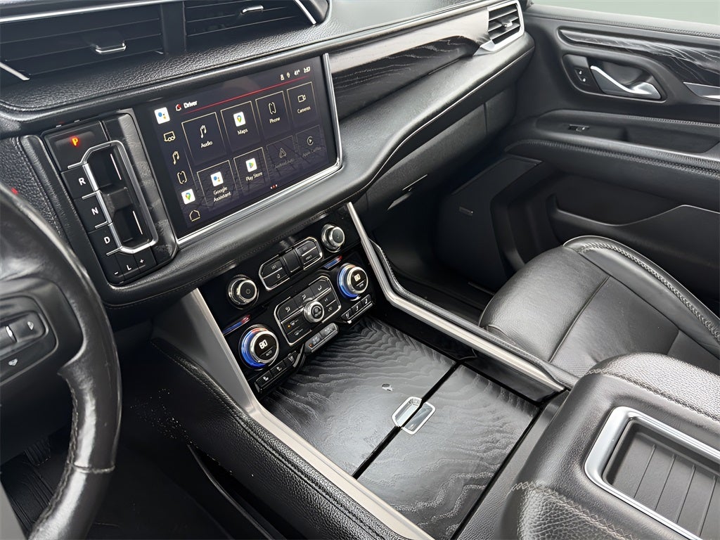 2022 GMC Yukon XL Denali CARBRAVO!