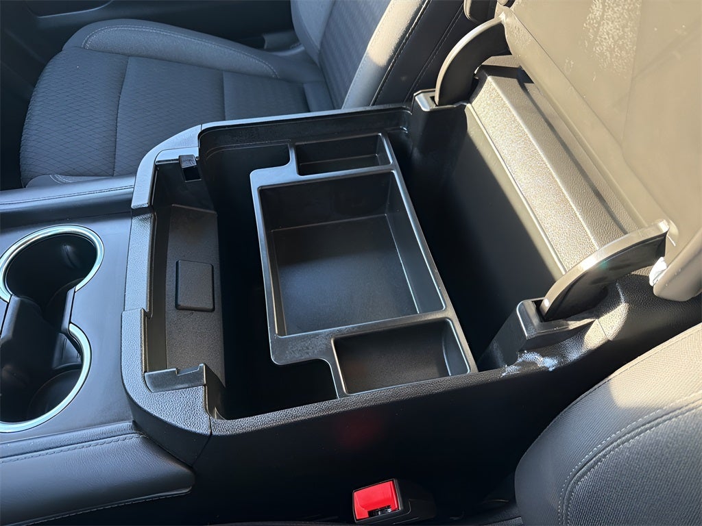 2023 Chevrolet Tahoe LS CARBRAVO!