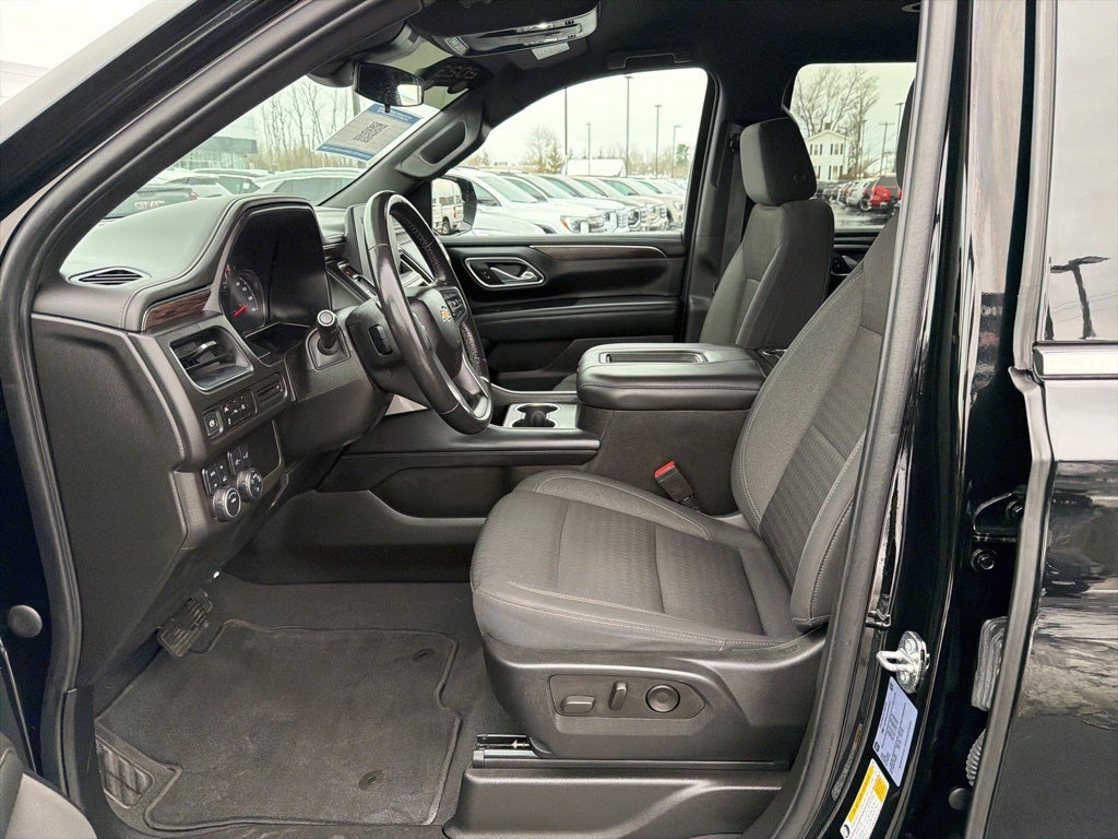 2023 Chevrolet Tahoe LS CARBRAVO!