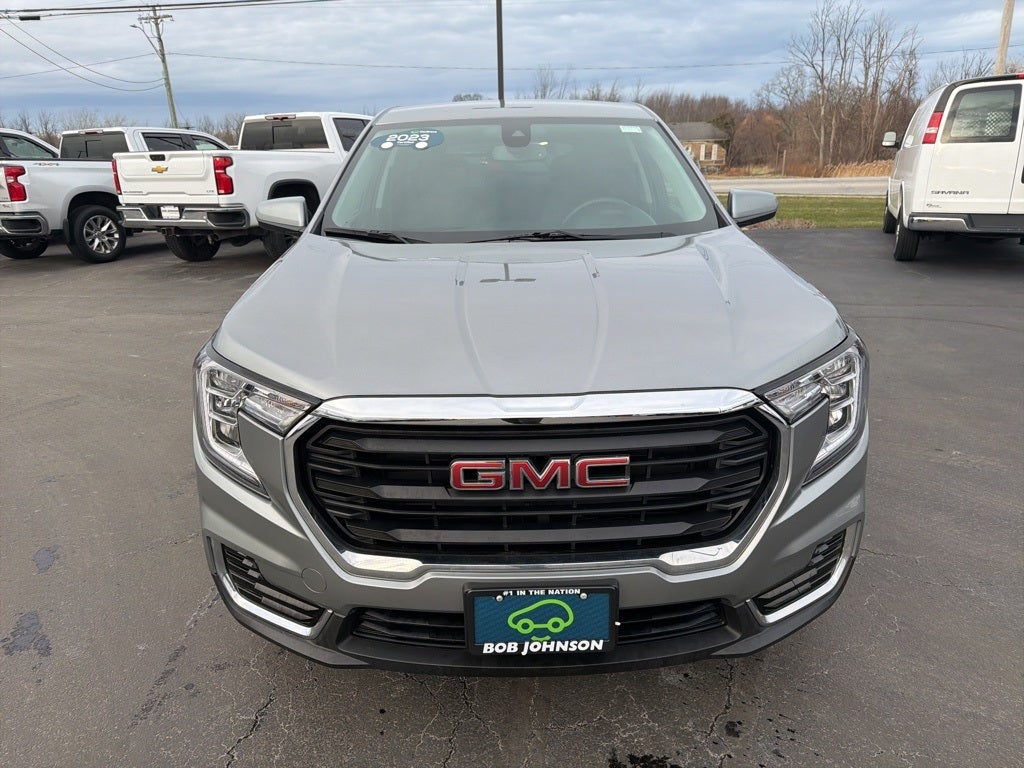 2023 GMC Terrain SLE CARBRAVO!