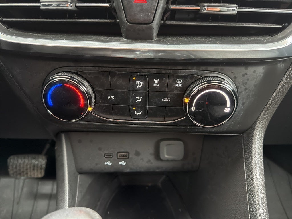 2024 Buick Encore GX Preferred CARBRAVO!