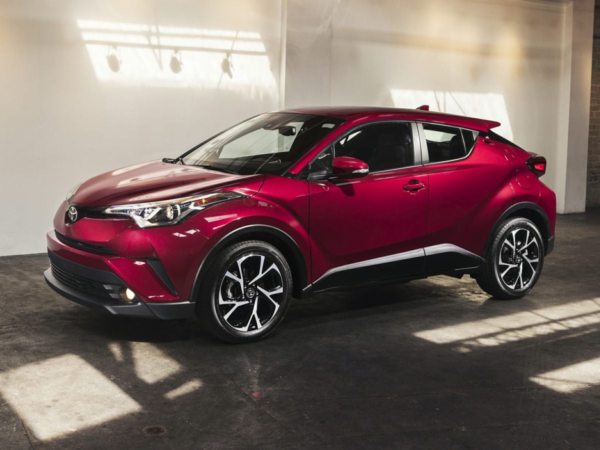 2018 Toyota C-HR XLE CARBRAVO!
