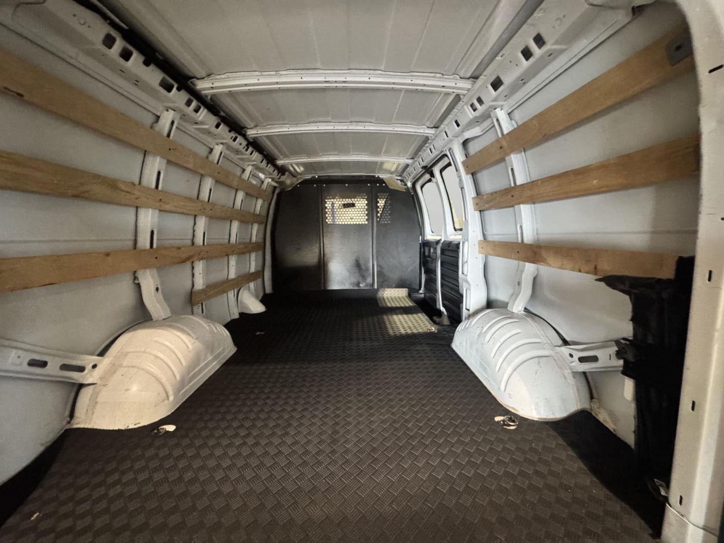 2024 Chevrolet Express Cargo Van RWD 2500 135