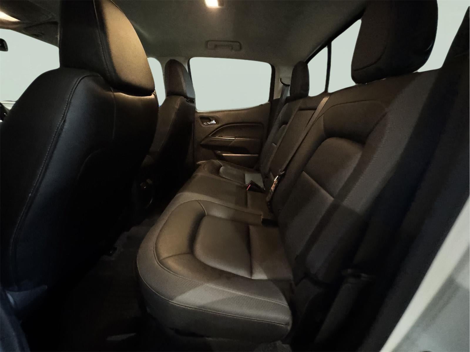 2022 GMC Canyon 4WD AT4 w/Leather