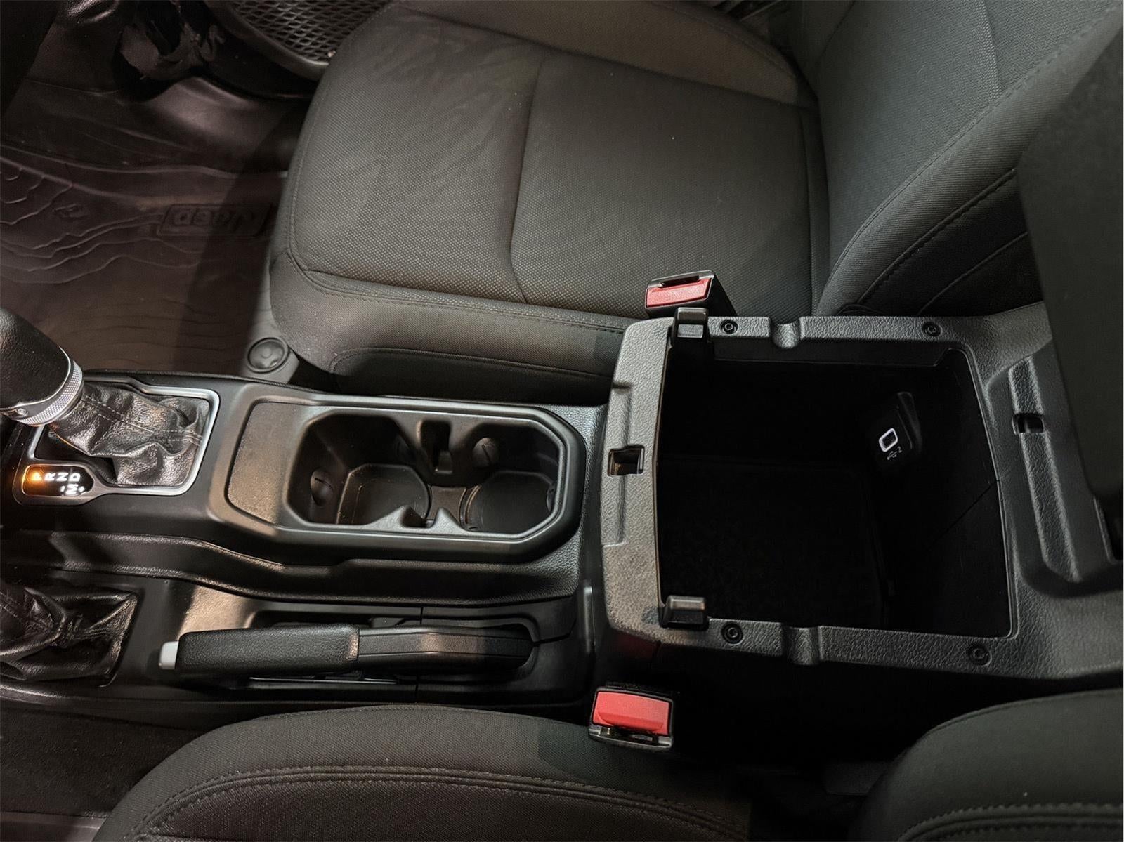 2022 Jeep Wrangler Unlimited Willys