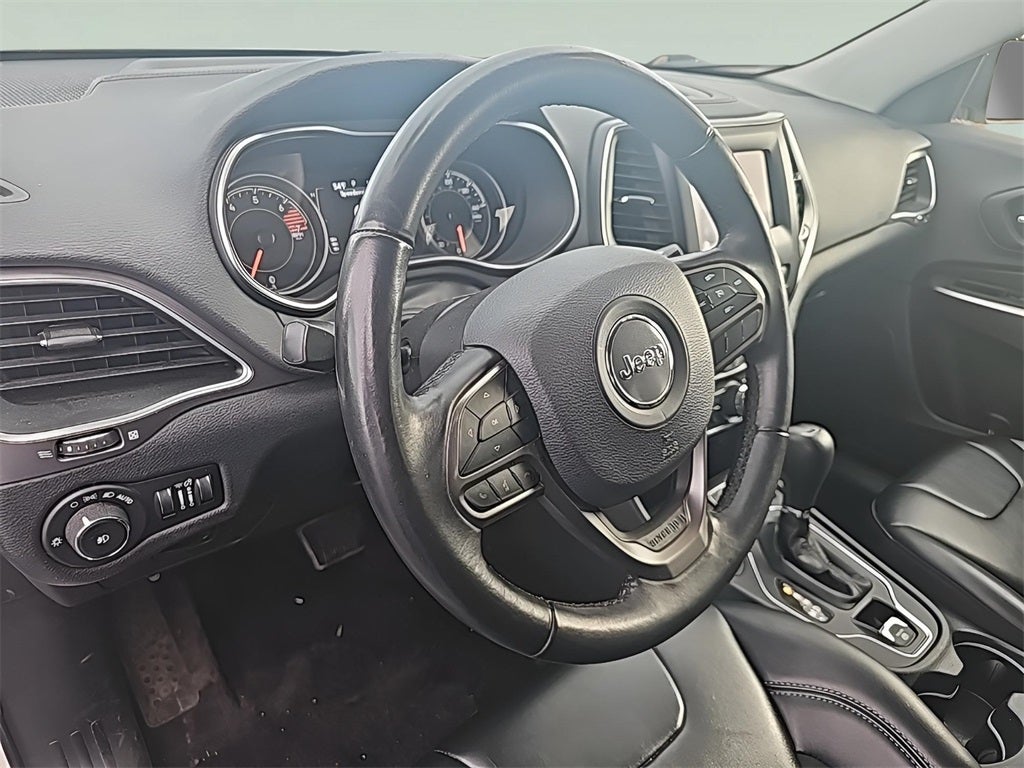 2019 Jeep Cherokee Latitude Plus Fresh Trade! Low Miles, Android Auto& Apple Carpla