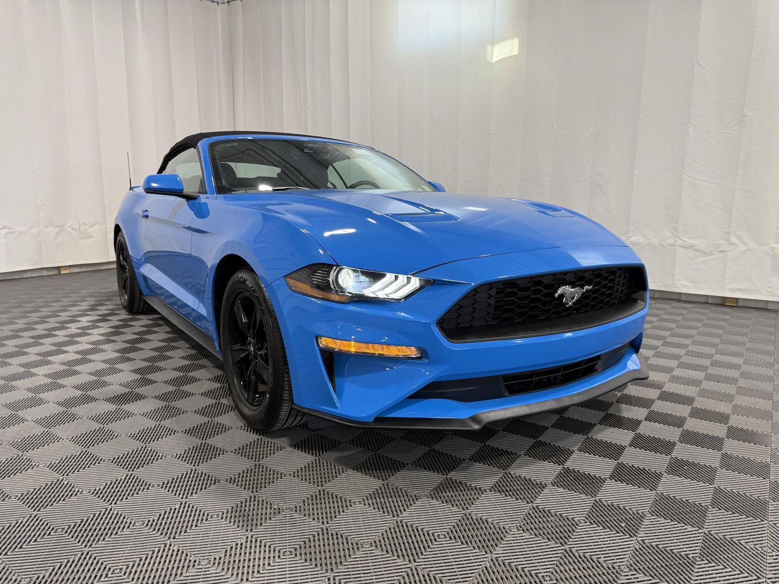 2022 Ford Mustang EcoBoost