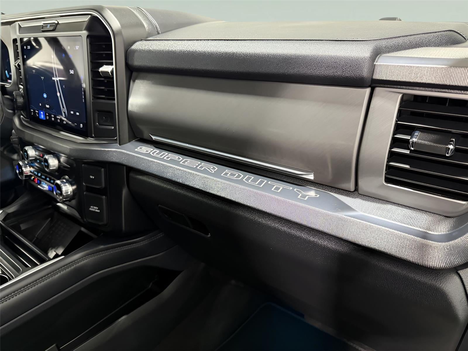 2025 Ford Super Duty F-250 Platinum