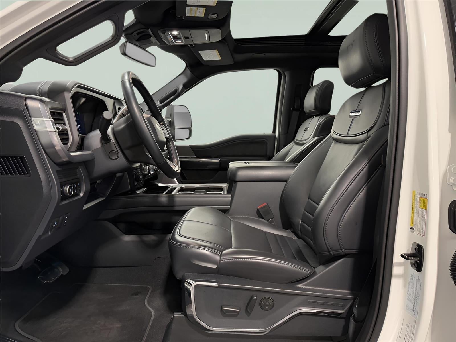 2025 Ford Super Duty F-250 SRW Platinum