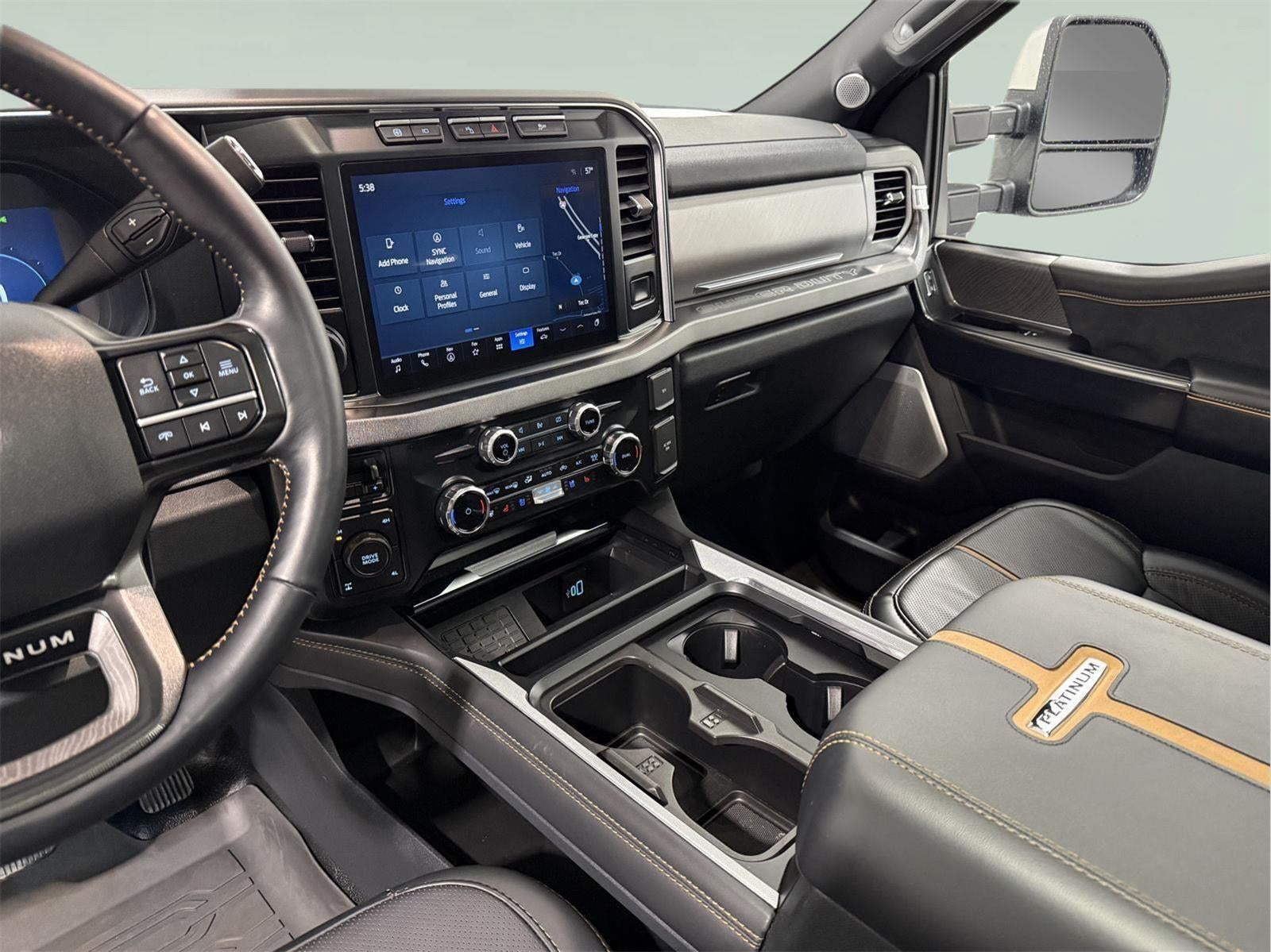 2024 Ford Super Duty F-350 PLATINUM