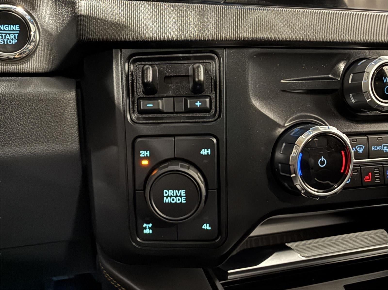 2024 Ford Super Duty F-350 PLATINUM