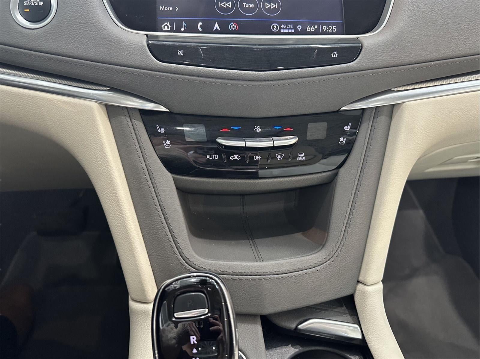 2023 Cadillac XT5 AWD Premium Luxury