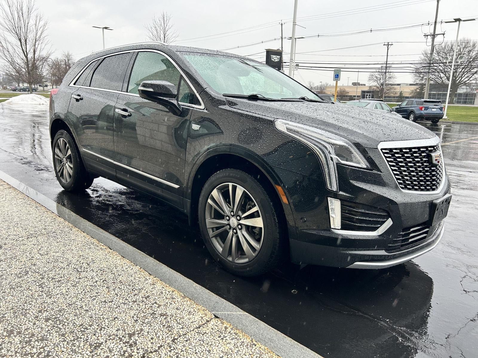 2022 Cadillac XT5 AWD Premium Luxury