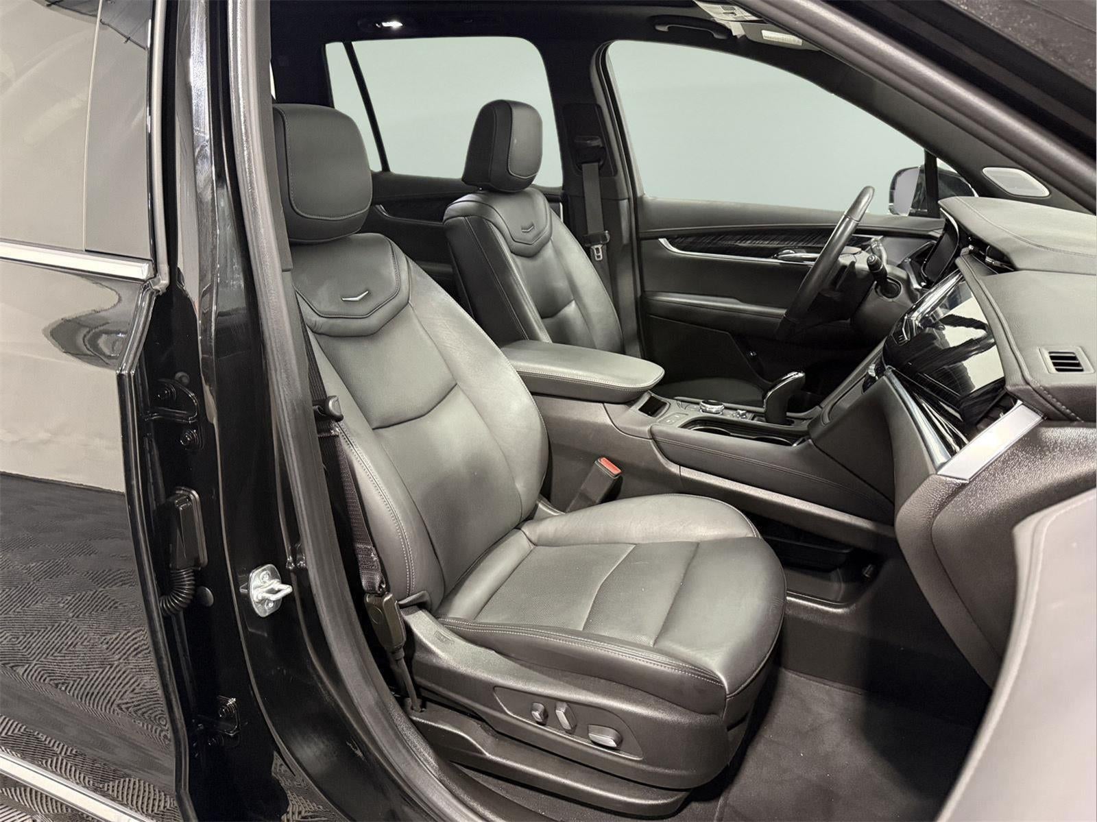 2025 Cadillac XT6 AWD Premium Luxury