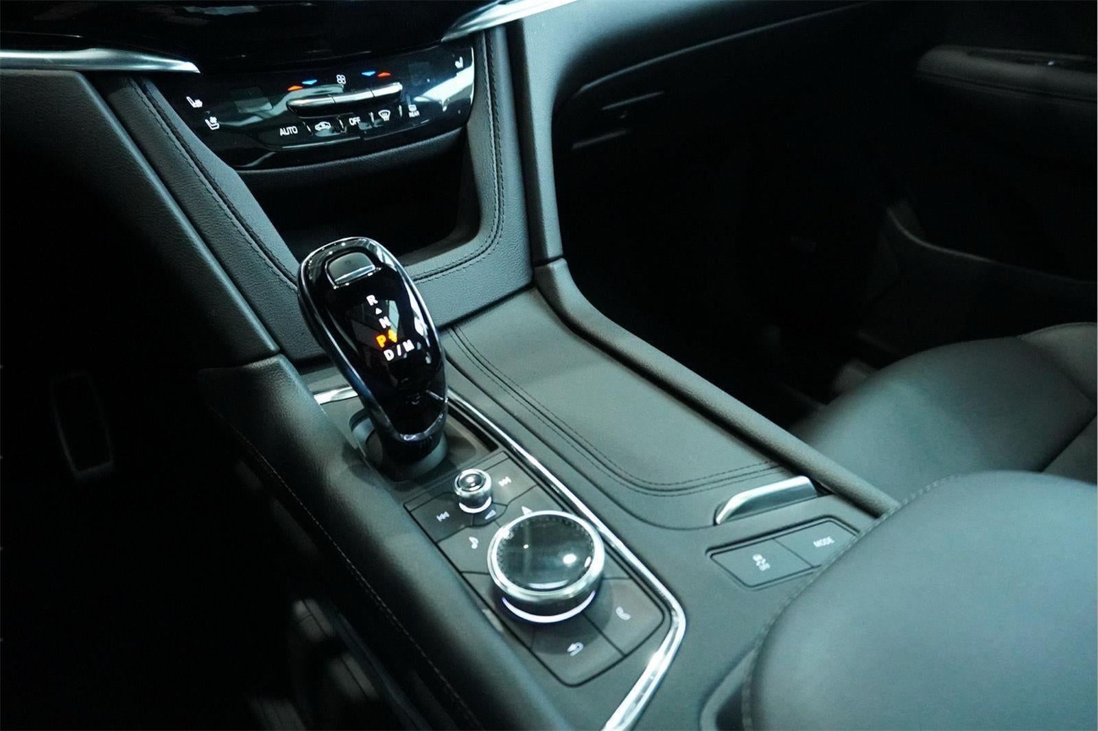 2023 Cadillac XT6 AWD Sport