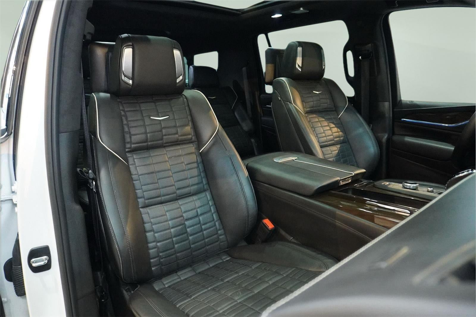 2024 Cadillac Escalade ESV 4WD Sport Platinum