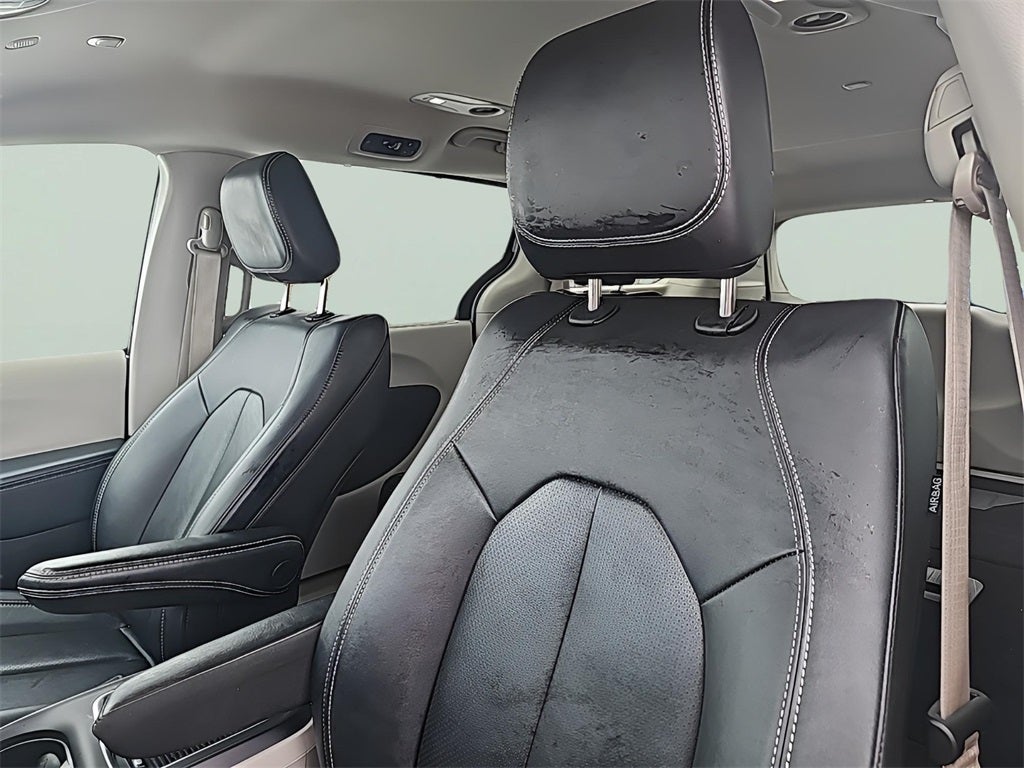 2024 Chrysler Pacifica Touring L Fresh Trade! Remote Start, Power Rear Doors, Power