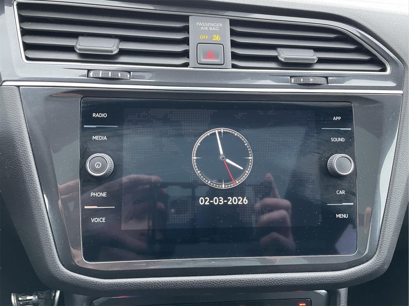 2023 Volkswagen Tiguan SE R-Line Black