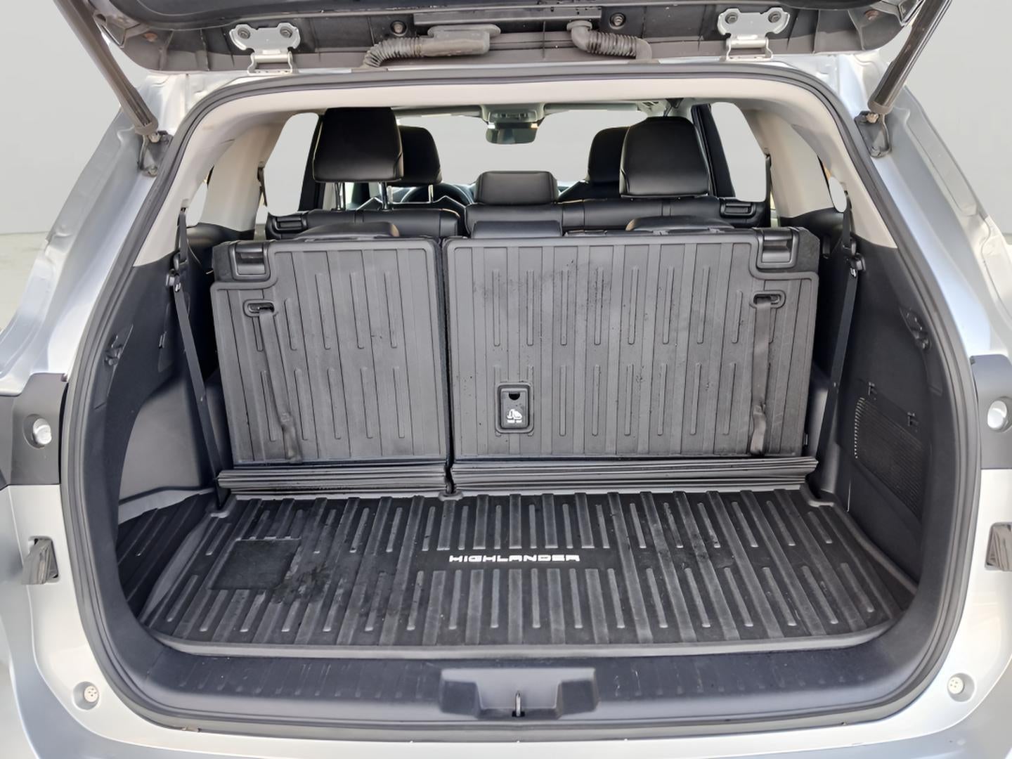 2020 Toyota Highlander Hybrid XLE