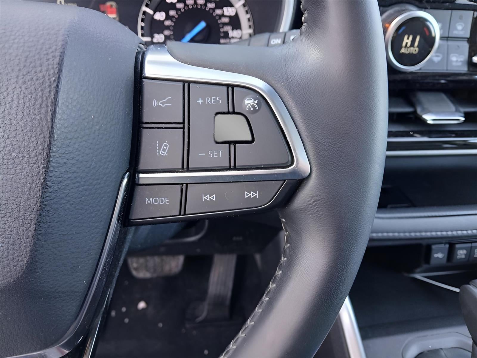 2020 Toyota Highlander Hybrid XLE