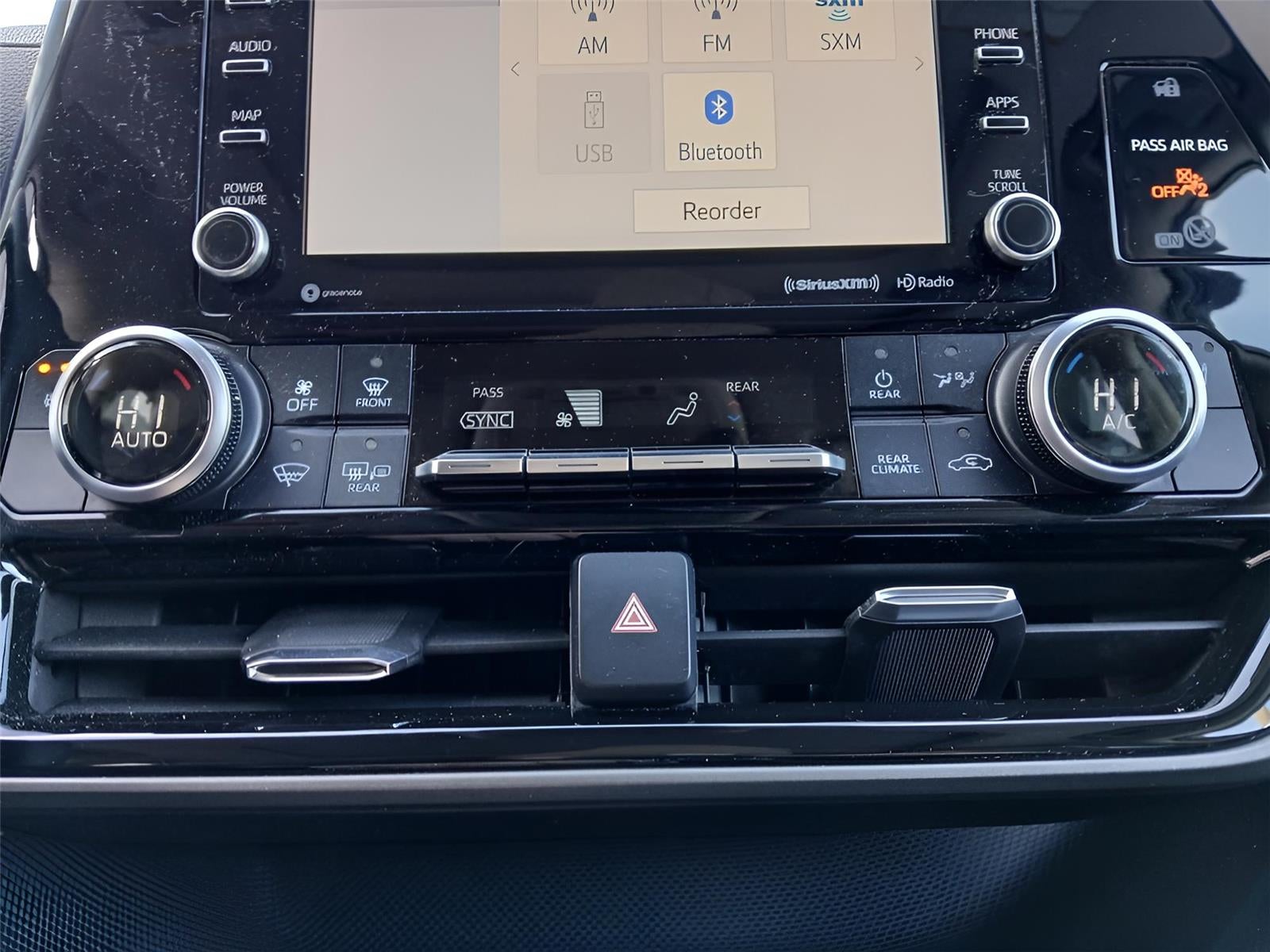 2020 Toyota Highlander Hybrid XLE