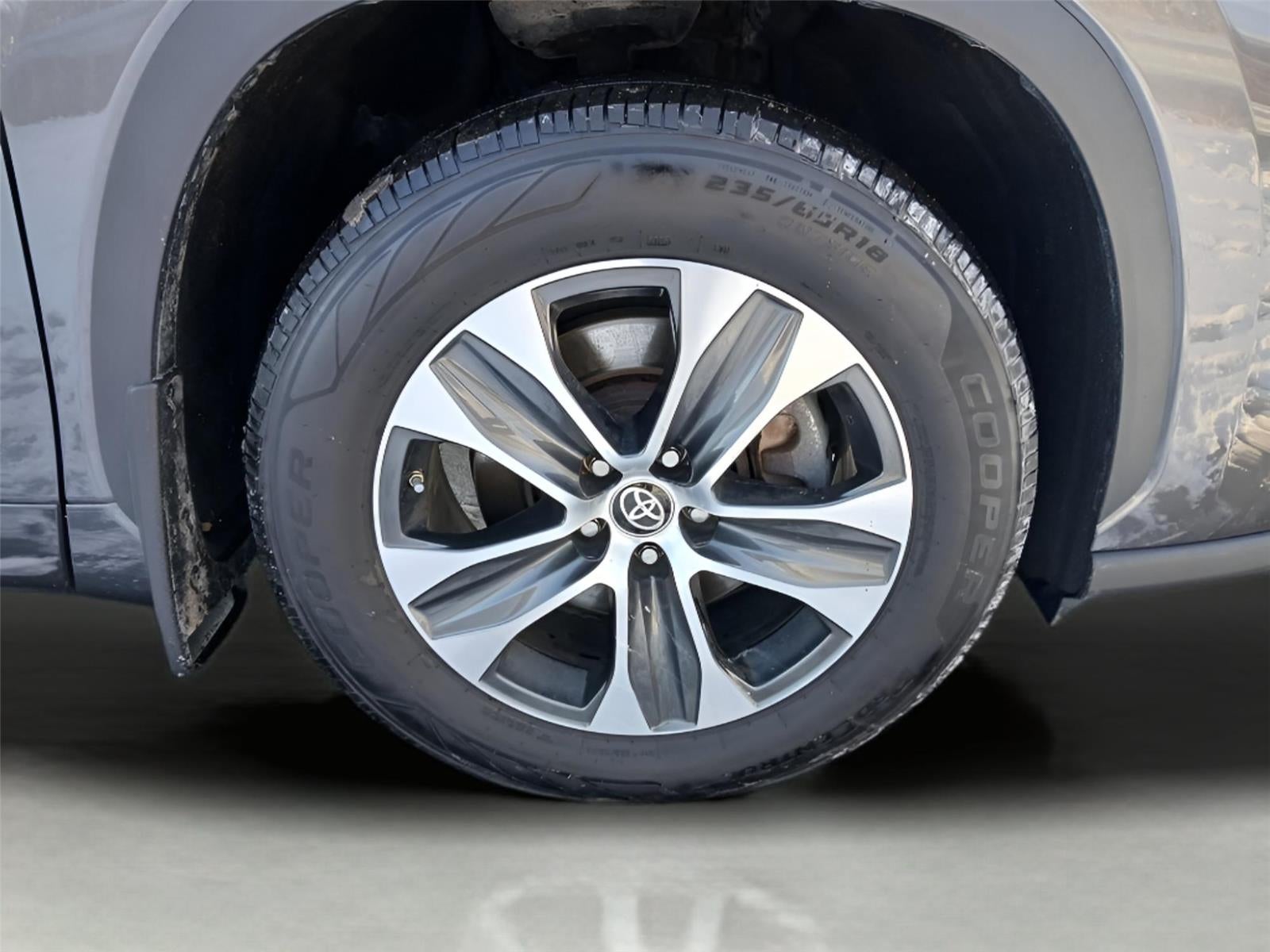 2022 Toyota Highlander Hybrid XLE