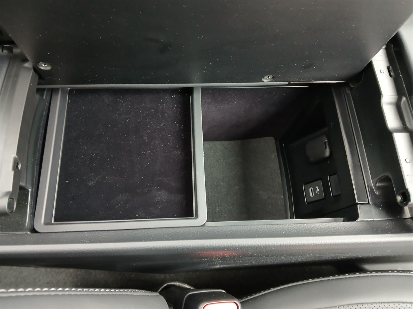 2025 Toyota CROWN PLATINUM AWD **FLEX BUY $595/Monthly**