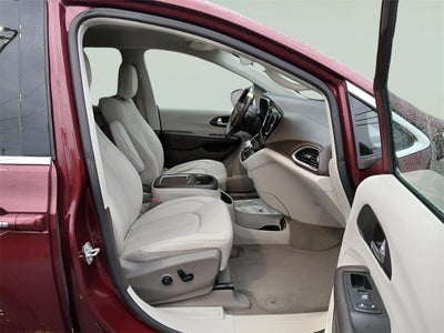 2020 Chrysler Pacifica Touring L Plus