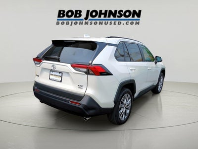 2022 Toyota Rav4 XLE Premium