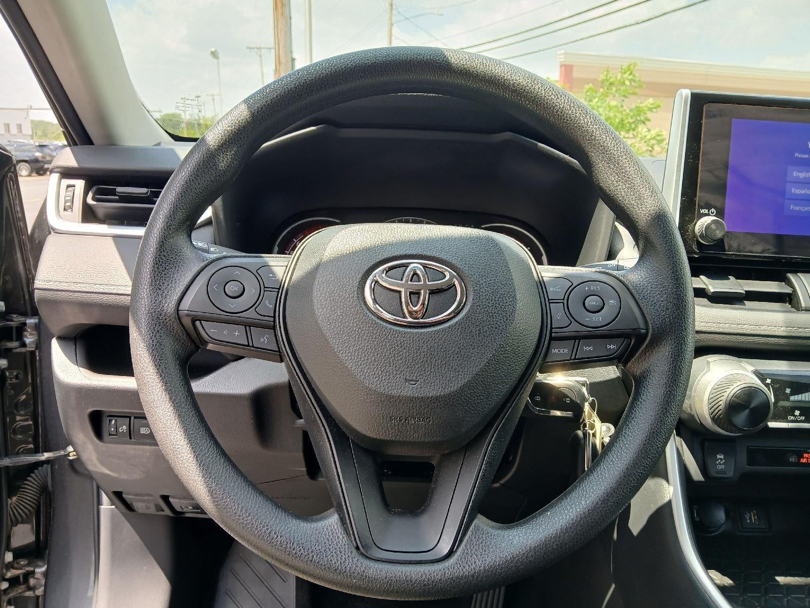 2023 Toyota RAV4 LE