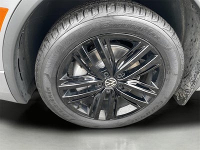 2022 Volkswagen Tiguan SE R-Line Black