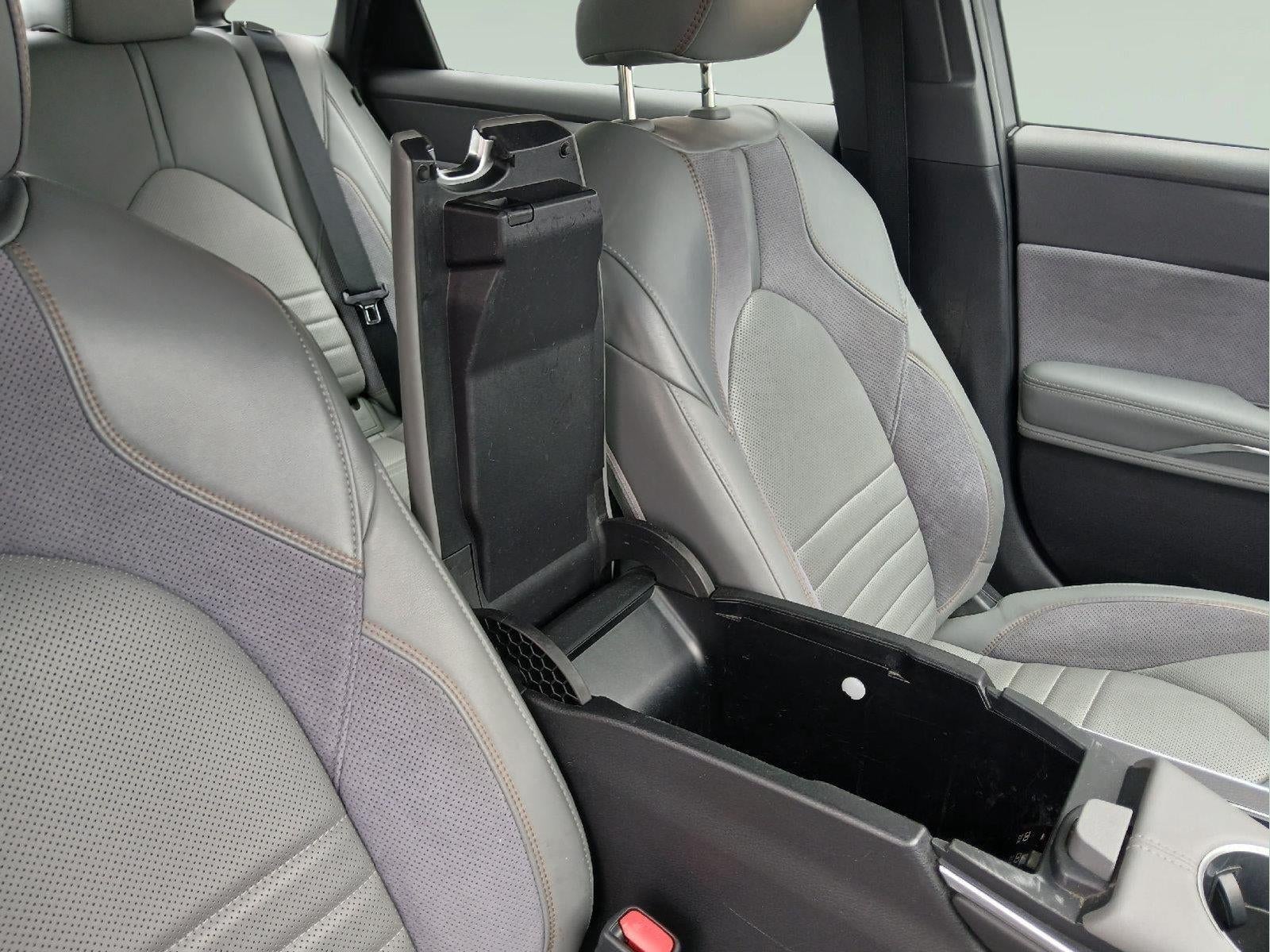 2019 Toyota Avalon Hybrid XSE