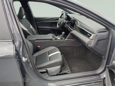 2025 Toyota Camry SE AWD