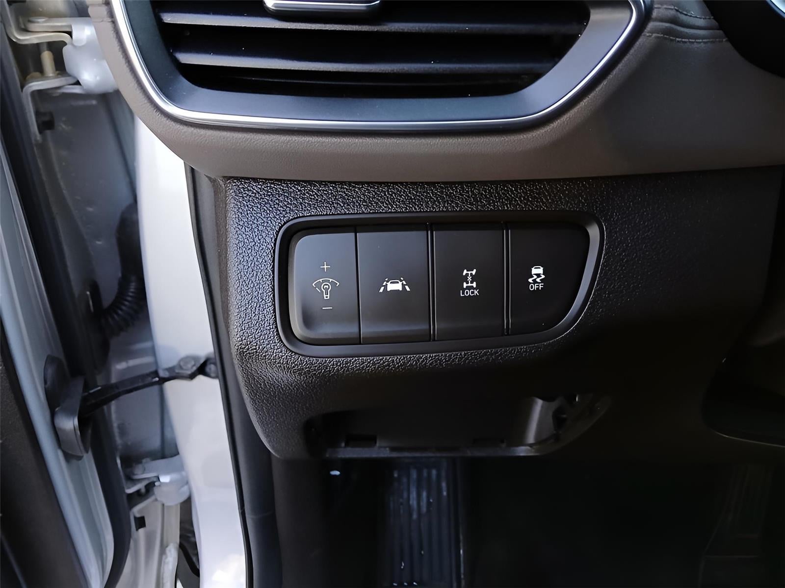 2020 Hyundai Santa Fe SE