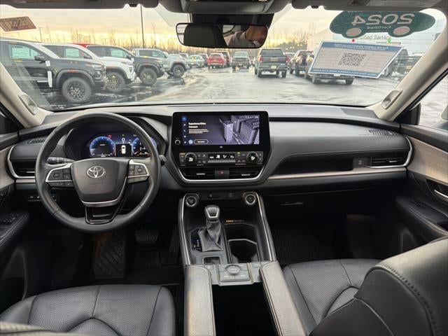 2024 Toyota GRAND HIGHLANDER Limited