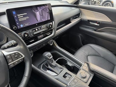 2024 Toyota GRAND HIGHLANDER Limited