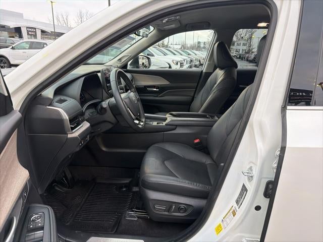 2024 Toyota GRAND HIGHLANDER Limited