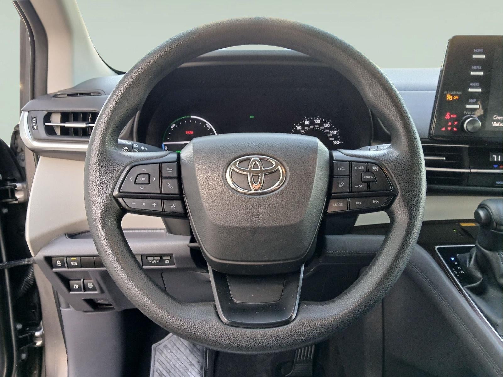 2024 Toyota Sienna LE 8-Passenger