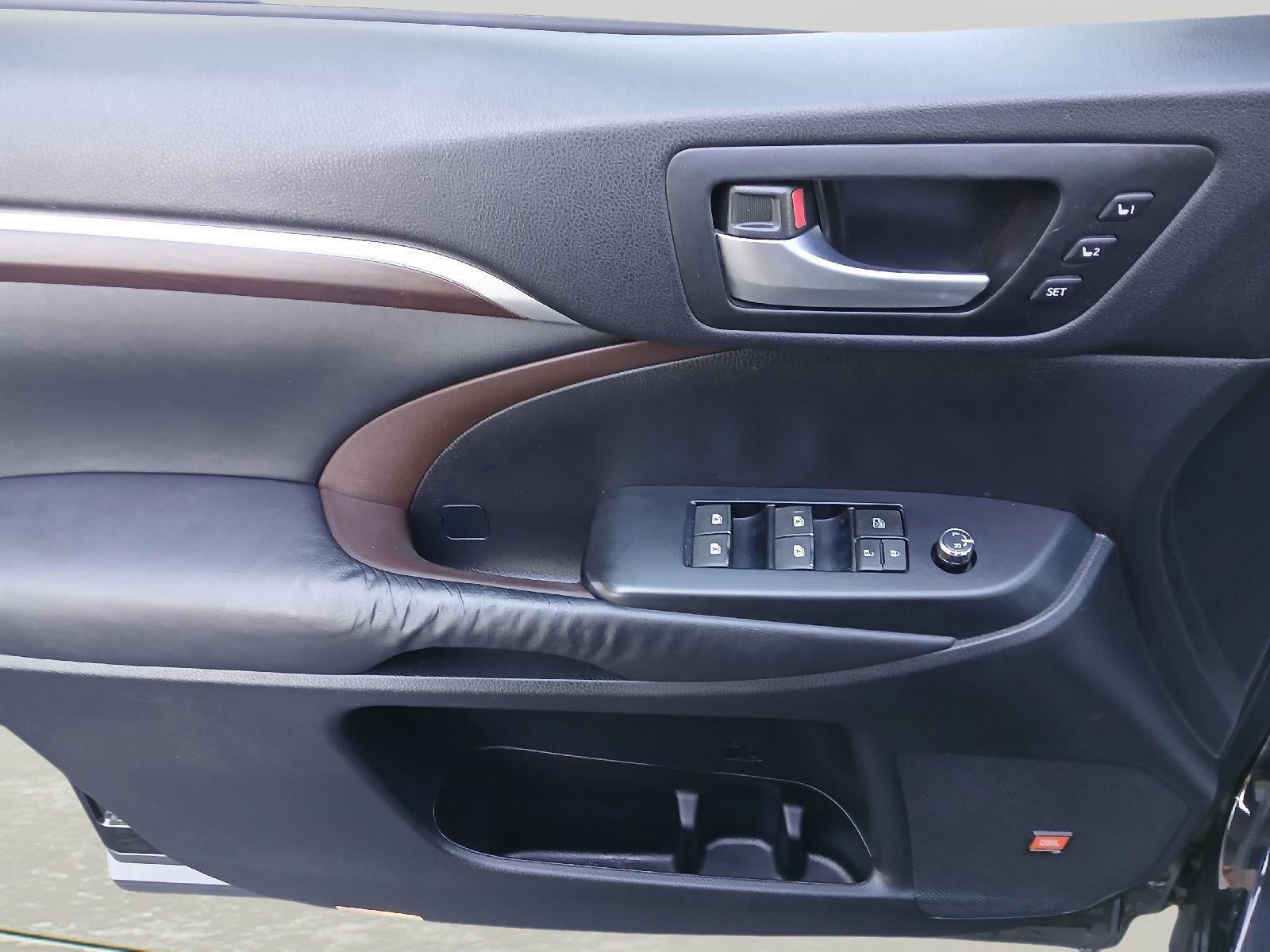 2015 Toyota HIGHLANDER Limited