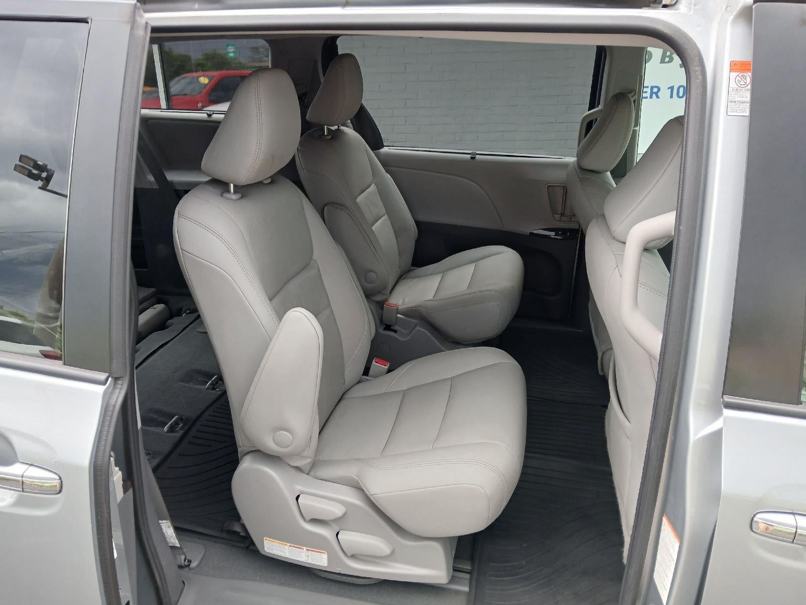 2020 Toyota Sienna XLE 7-Passenger