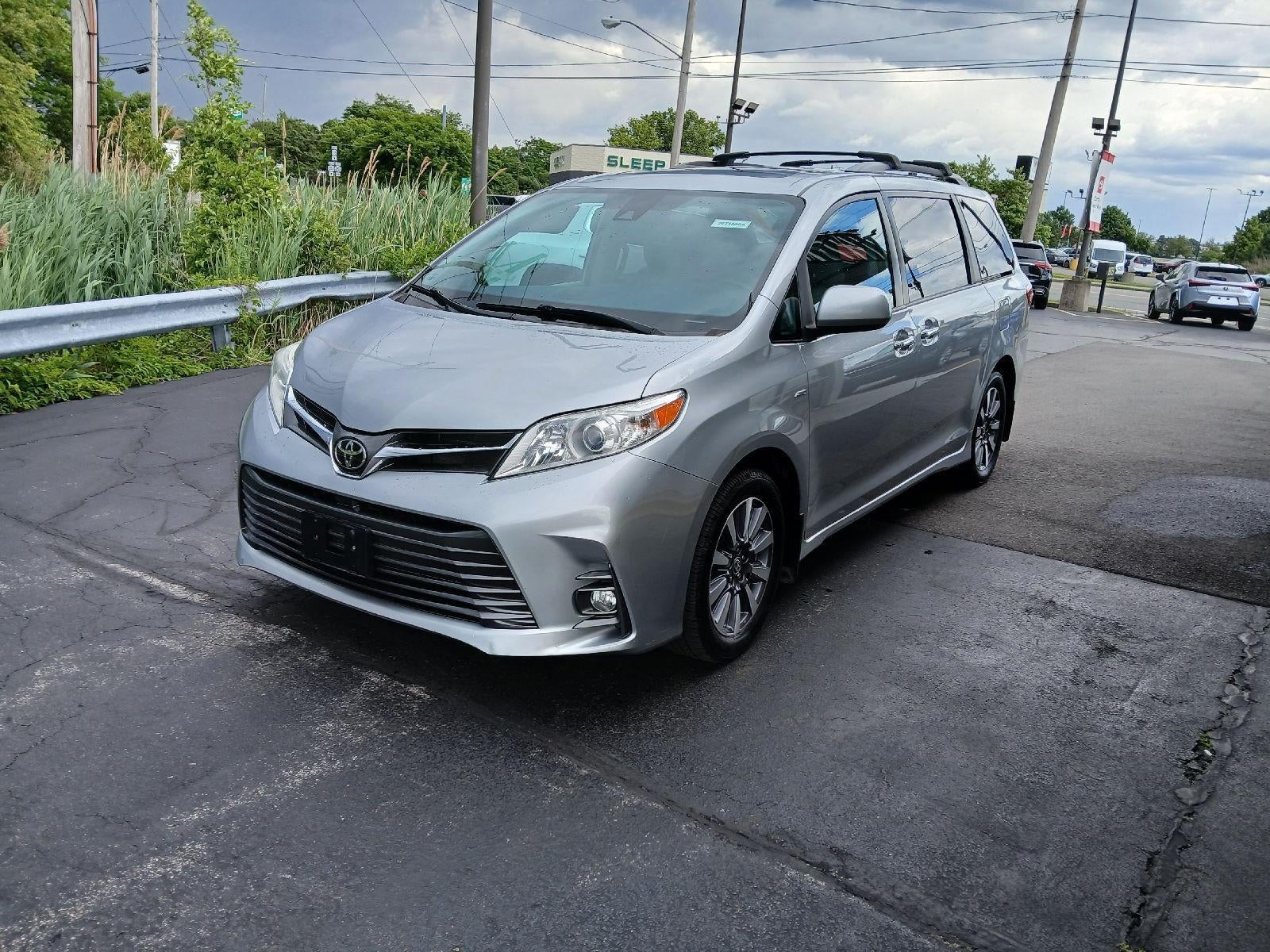 2020 Toyota Sienna XLE 7-Passenger