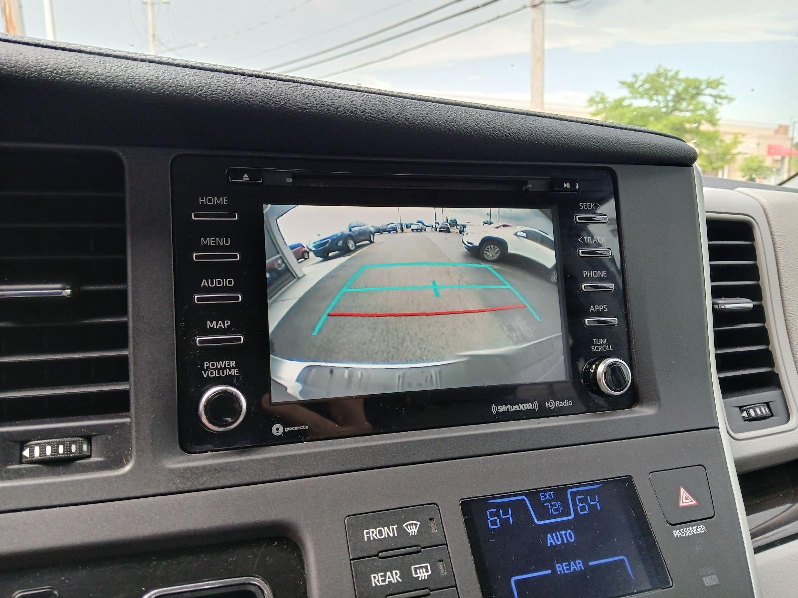 2020 Toyota Sienna XLE 7-Passenger