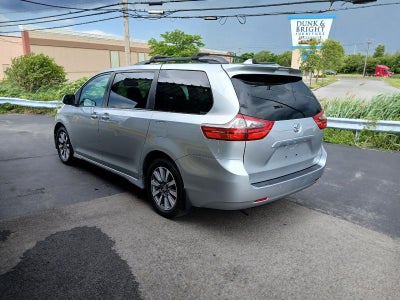 2020 Toyota Sienna XLE 7-Passenger